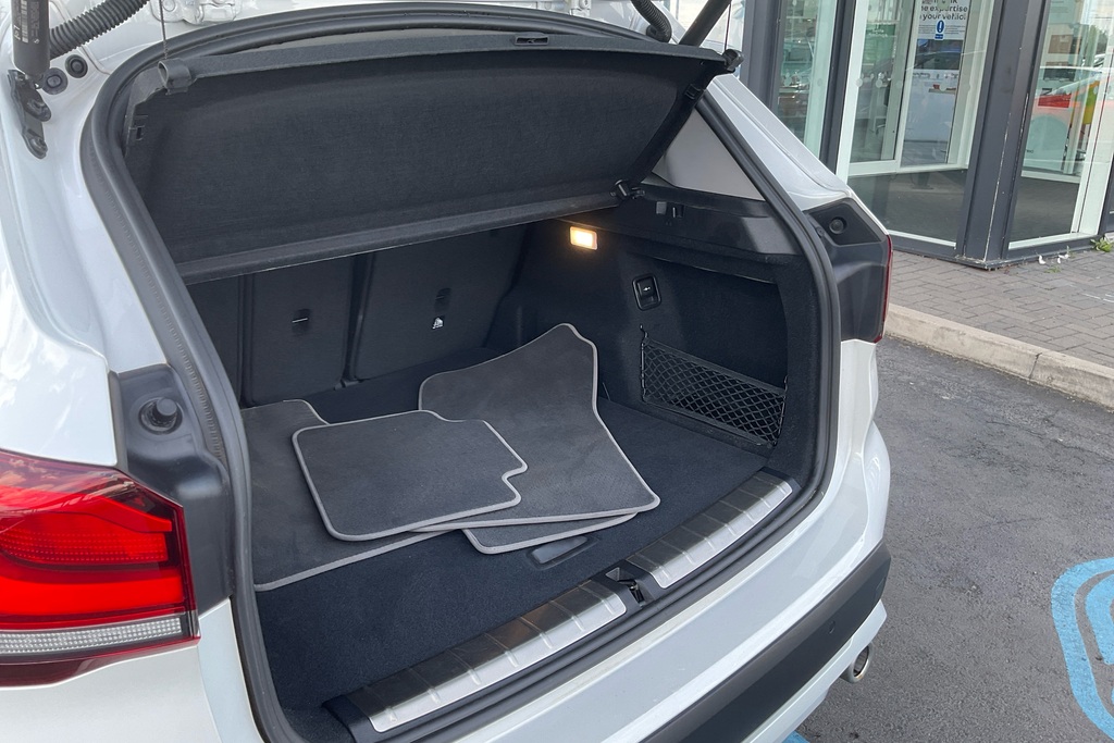 BMW X1 Sdrive 18I 136 Sport Silver #28