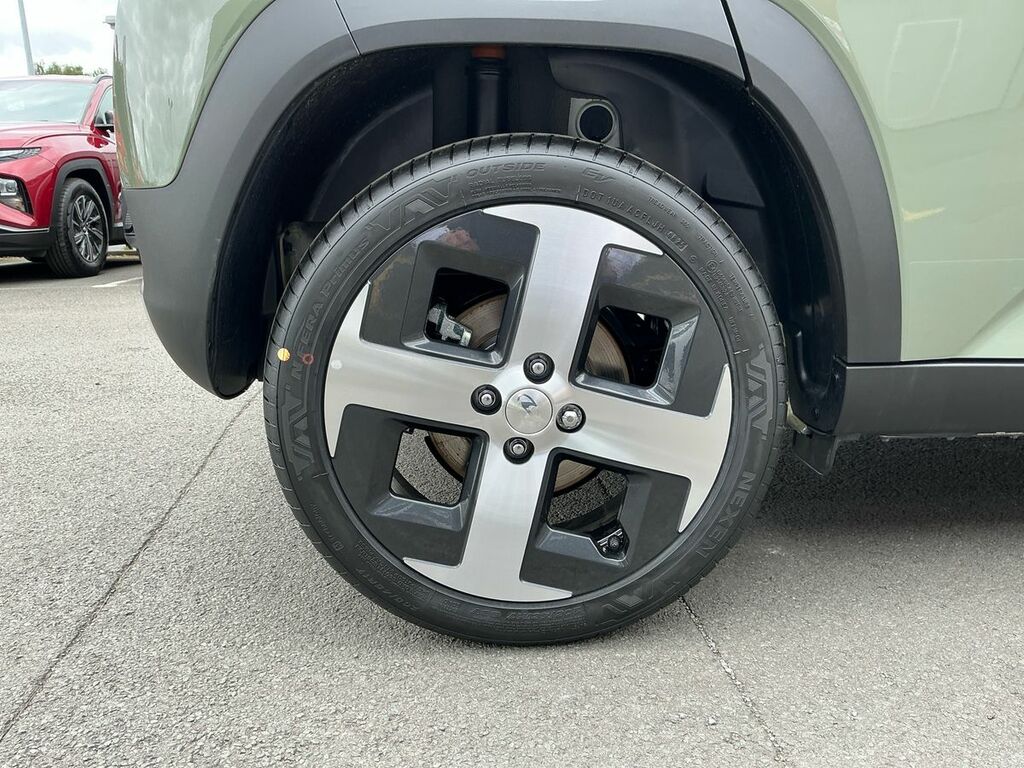 Hyundai Inster Long Range 49Kwh 02 Suv 115 Ps White #15