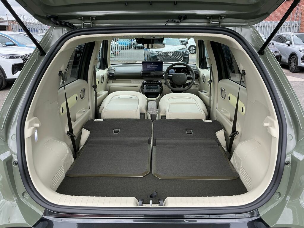Hyundai Inster Long Range 49Kwh 02 Suv 115 Ps White #25