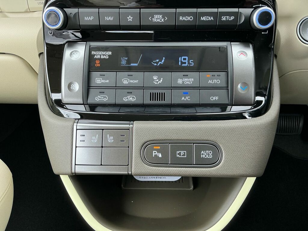 Hyundai Inster Long Range 49Kwh 02 Suv 115 Ps White #27
