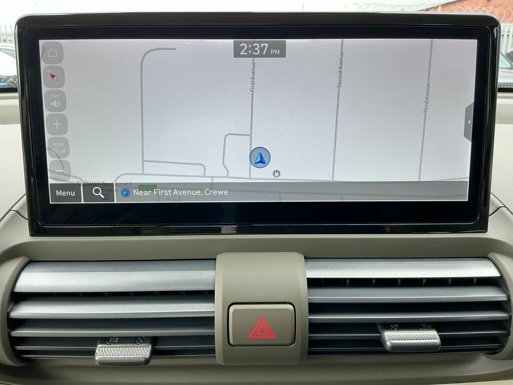 Hyundai Inster Long Range 49Kwh 02 Suv 115 Ps White #30