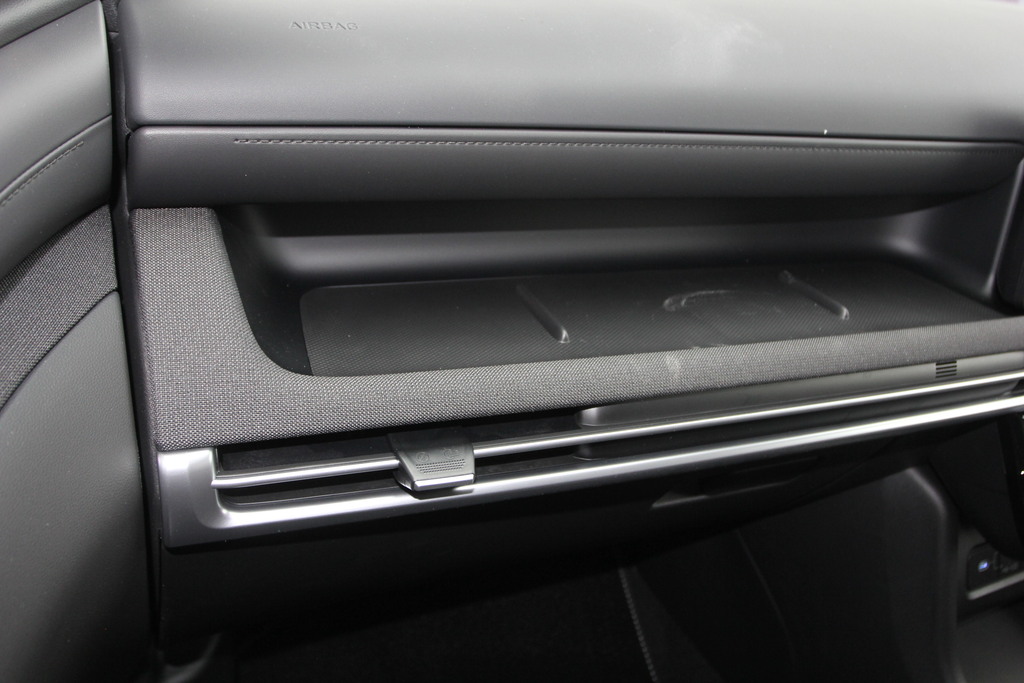 Hyundai Tucson 1.6T Plug-in Hybrid Ultimate 2026 Black #9