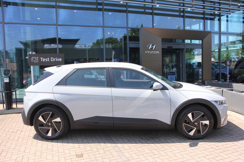 Hyundai Ioniq 5 168Kw Premium 84 Kwh DH26HNZ #6