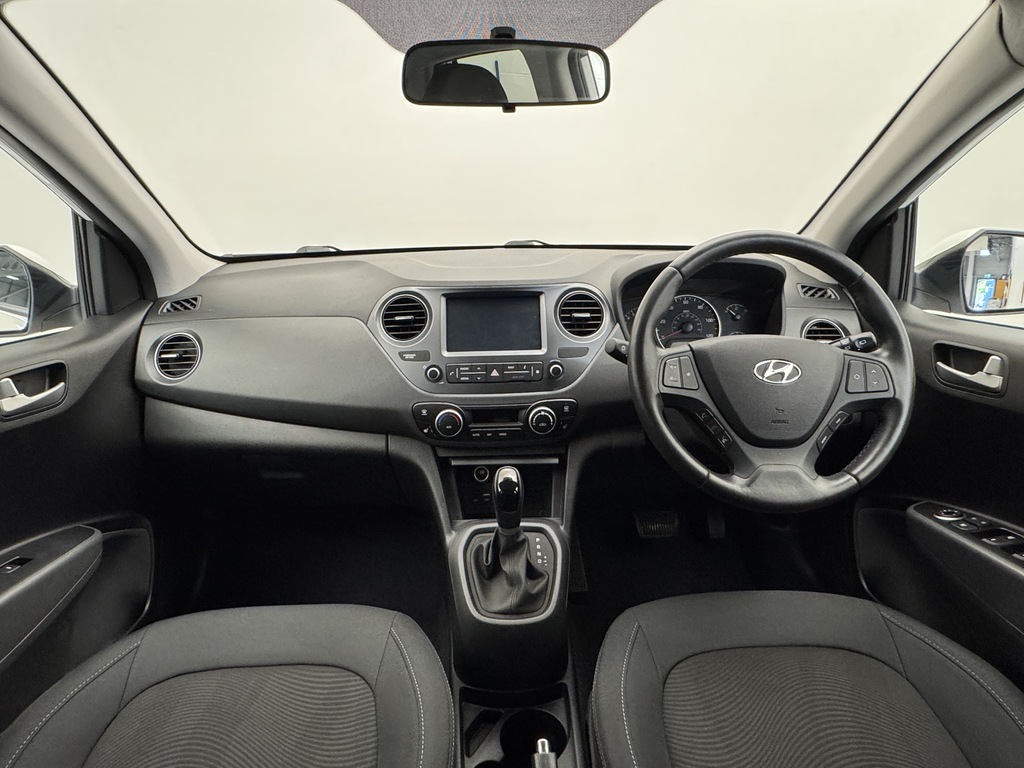 Hyundai I10 1.2 Premium Se White #2