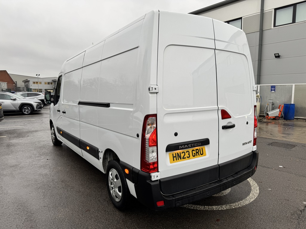 Renault Master Lm35dci 135 Business Medium Roof Van White #5