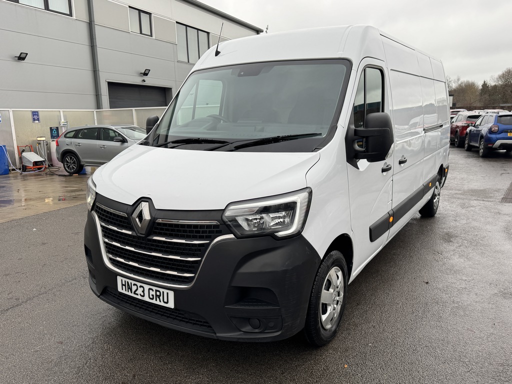 Renault Master Lm35dci 135 Business Medium Roof Van White