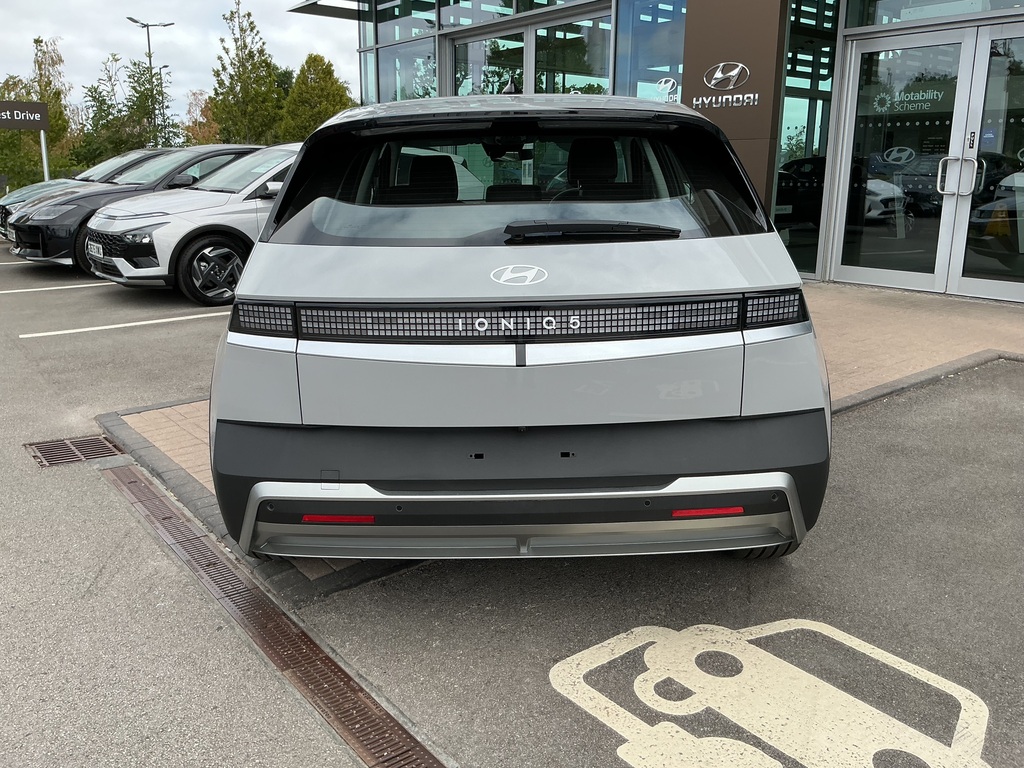 Hyundai Ioniq 5 168Kw Premium 84 Kwh DH26HOJ #6