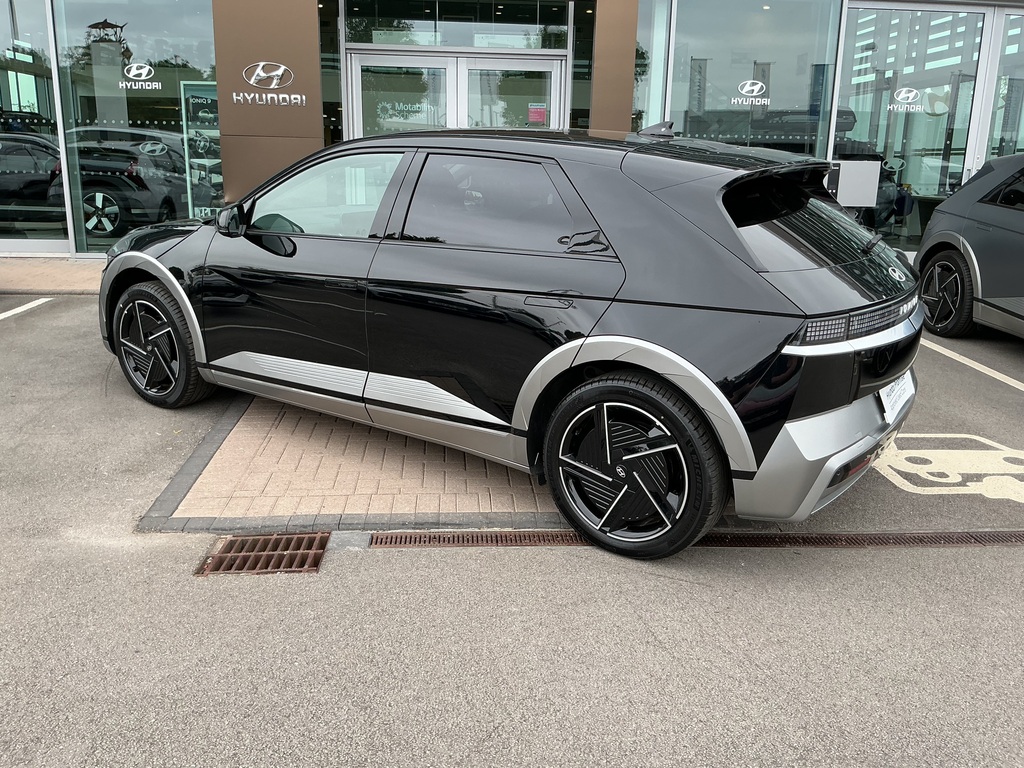 Hyundai Ioniq 5 239Kw Ultimate 84 Kwh Awd DH26HPJ #4
