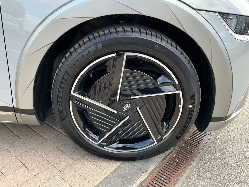 Hyundai Ioniq 5 239Kw Ultimate 84 Kwh Awd DH26HRM #6