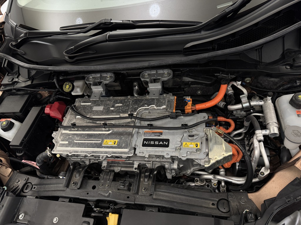 Nissan Ariya 87Kwh Evolve Suv 22Kw Charger 2 Grey #19