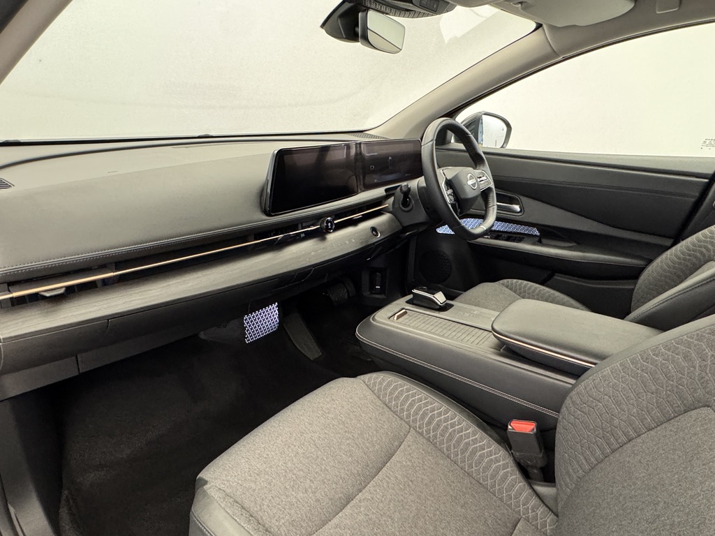 Nissan Ariya 87Kwh Evolve Suv 22Kw Charger 2 Grey #28