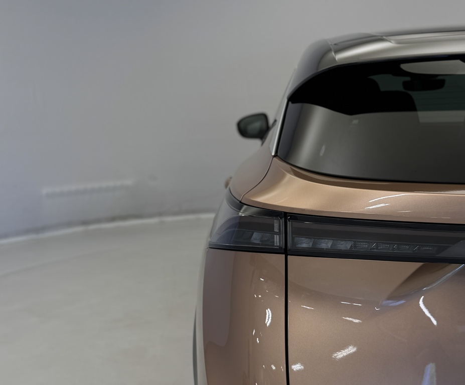 Nissan Ariya 87Kwh Evolve Suv 22Kw Charger 2 Grey #20