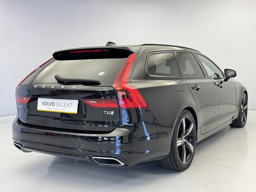 Volvo V90 2.0 T4 R Design Plus Geartronic Black #4