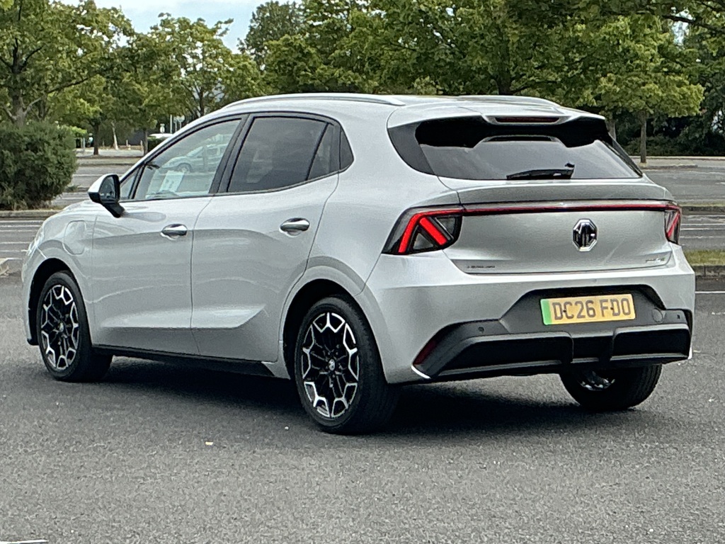 MG MG4 118Kw Premium Long Range 54Kwh DC26FDO Silver #6