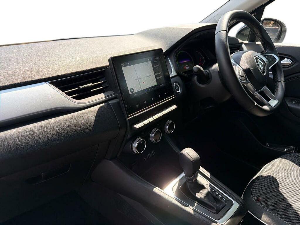 Renault Captur 1.6 E-tech Full Hybrid 145 Techno HV24GAO White #3
