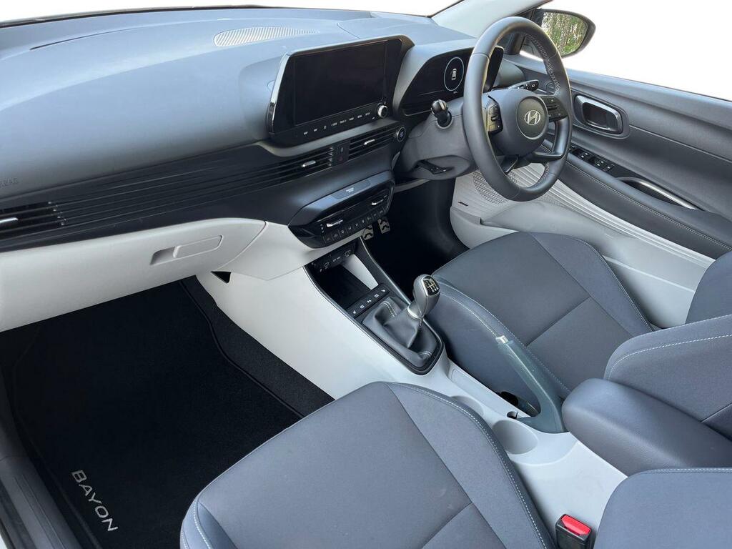 Hyundai Bayon 1.0 Tgdi Ultimate White #3