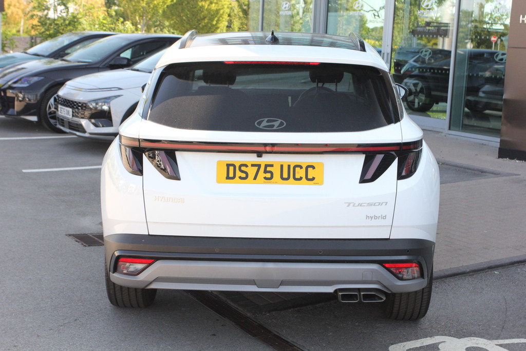 Hyundai Tucson 1.6T 239 Hybrid Ultimate DS75UCC White #4
