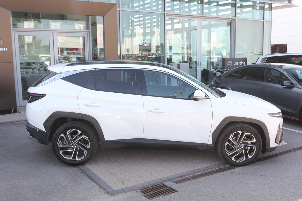 Hyundai Tucson 1.6T 239 Hybrid Ultimate DS75UCC White #5