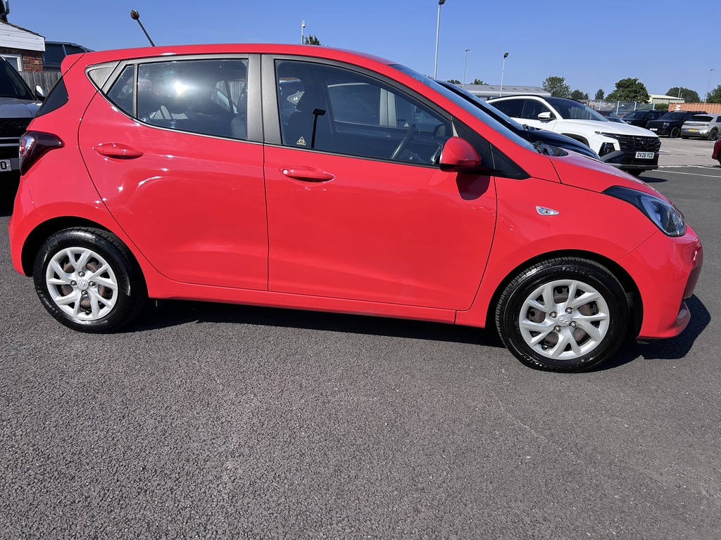 Hyundai I10 1.0 Se DW19GPX Red #4