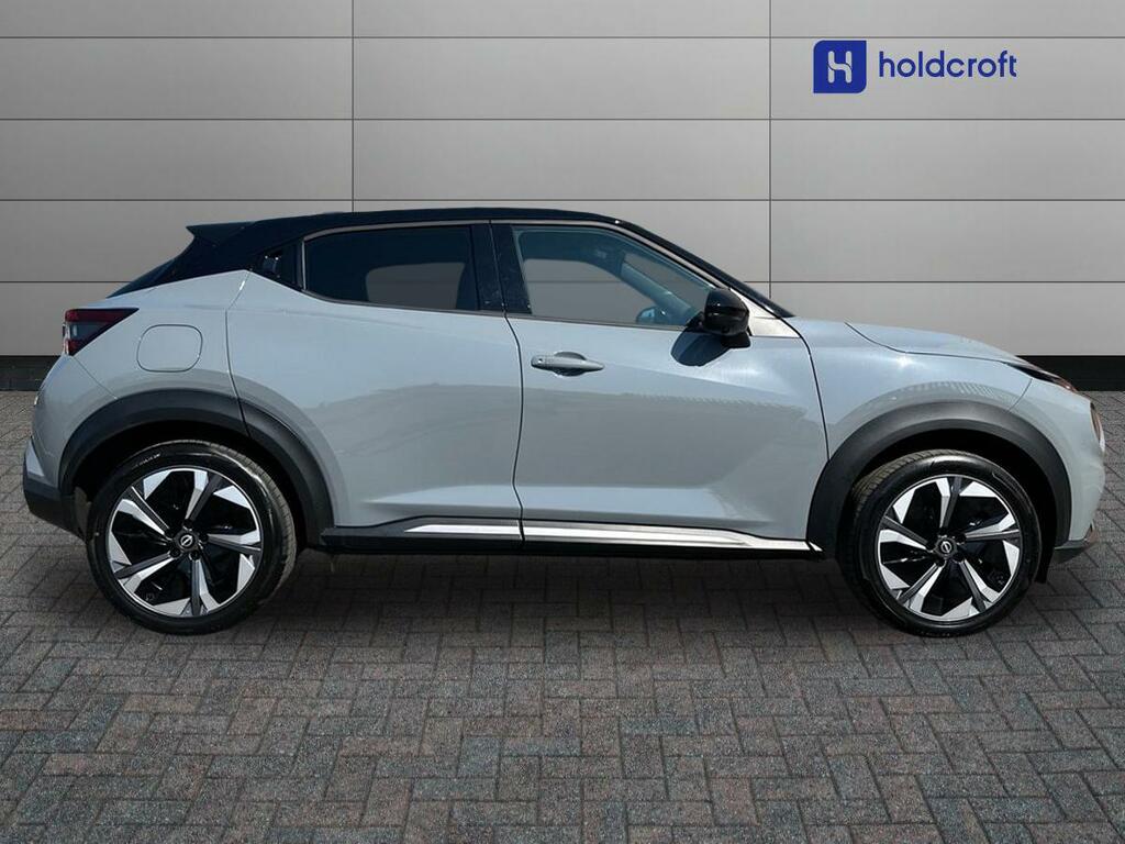 Nissan Juke 1.6 Hybrid Tekna Grey #2