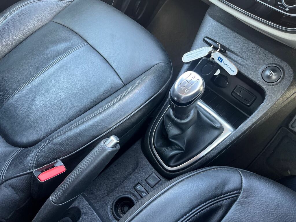 Renault Captur  Silver #12