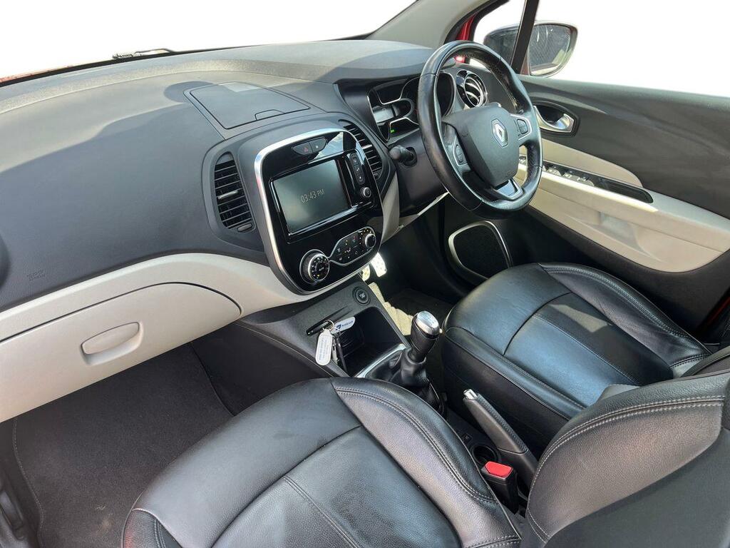 Renault Captur 0.9 Tce 90 Gt Line Black #3