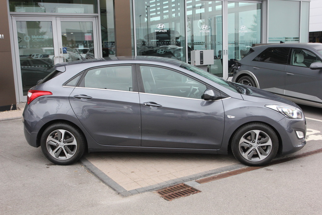 Hyundai I30 1.6 Se Grey #5