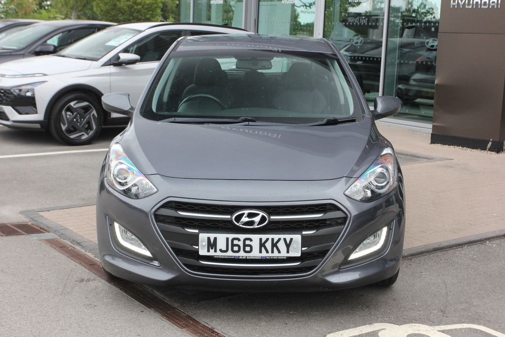 Hyundai I30 1.6 Se Grey #2