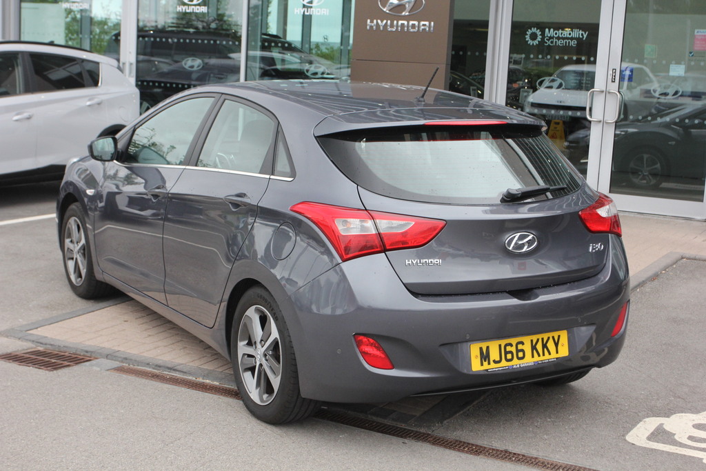 Hyundai I30 1.6 Se Grey #3