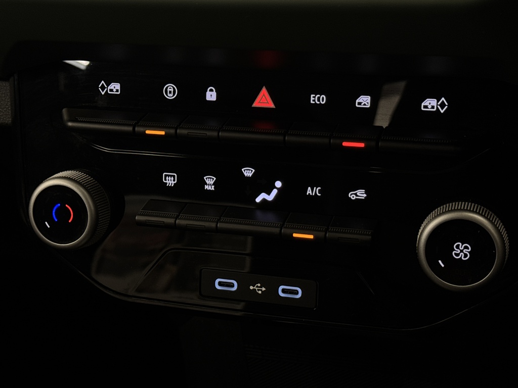 Dacia Spring 65 26.8Kwh Extreme Hatchback Red #13