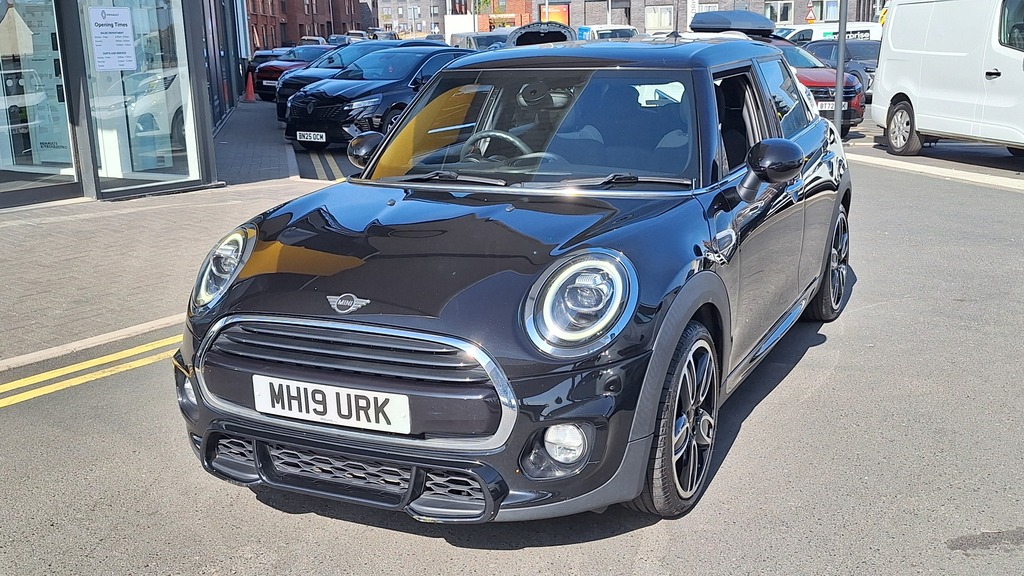 Mini Hatch 1.5 Cooper Sport II MH19URK Black #3
