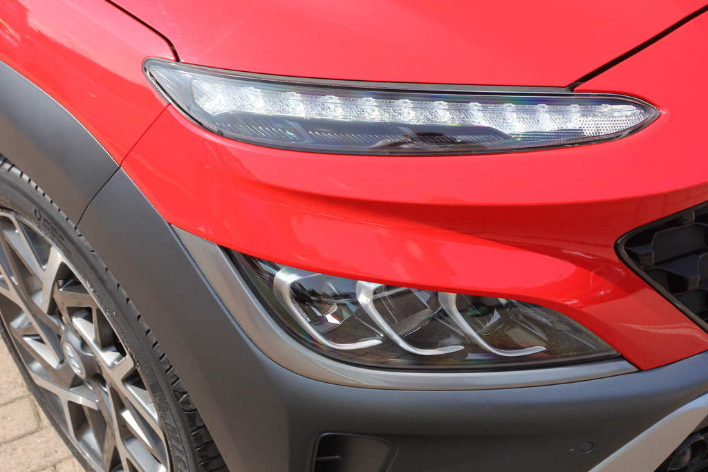 Hyundai Kona 1.6 Gdi Hybrid Ultimate Dct Red #3