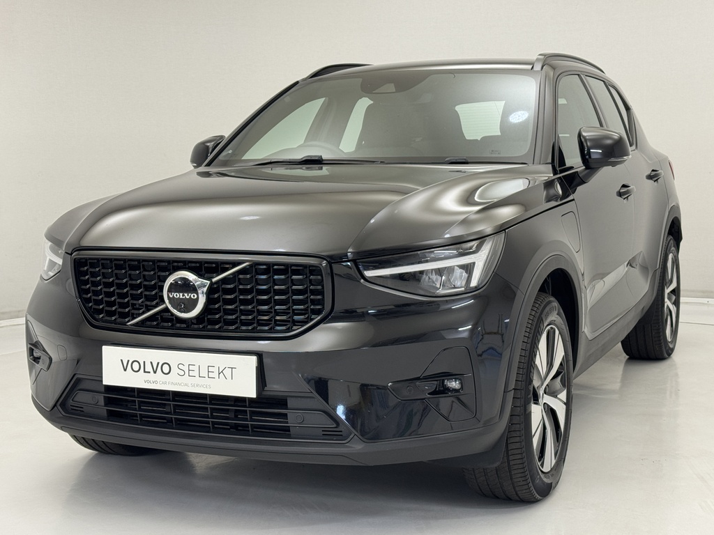 Volvo XC40 1.5 T4 Recharge Phev Plus Dark DS23MME Black #3