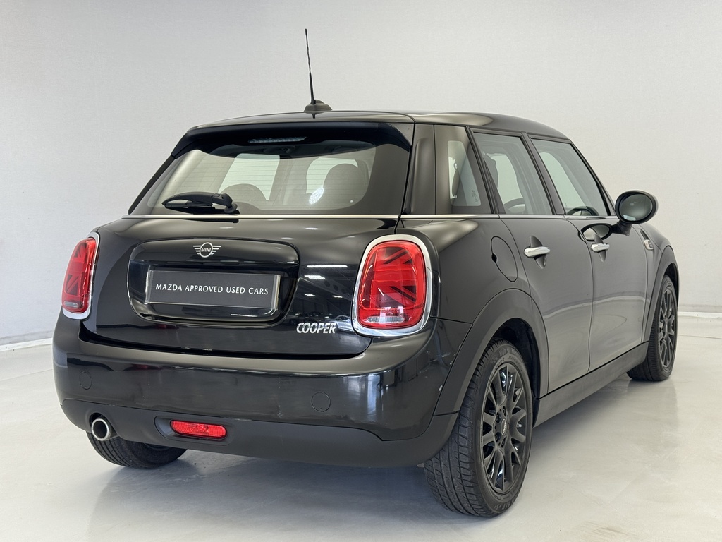 Mini Hatch 1.5 Cooper Classic II YG69KVR Black #5