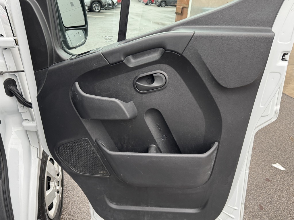 Renault Master Mm35dci 135 Business Medium Roof Van White #9