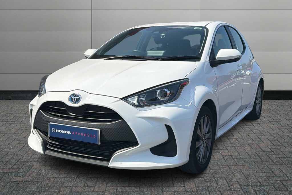 Toyota Yaris Design White #10