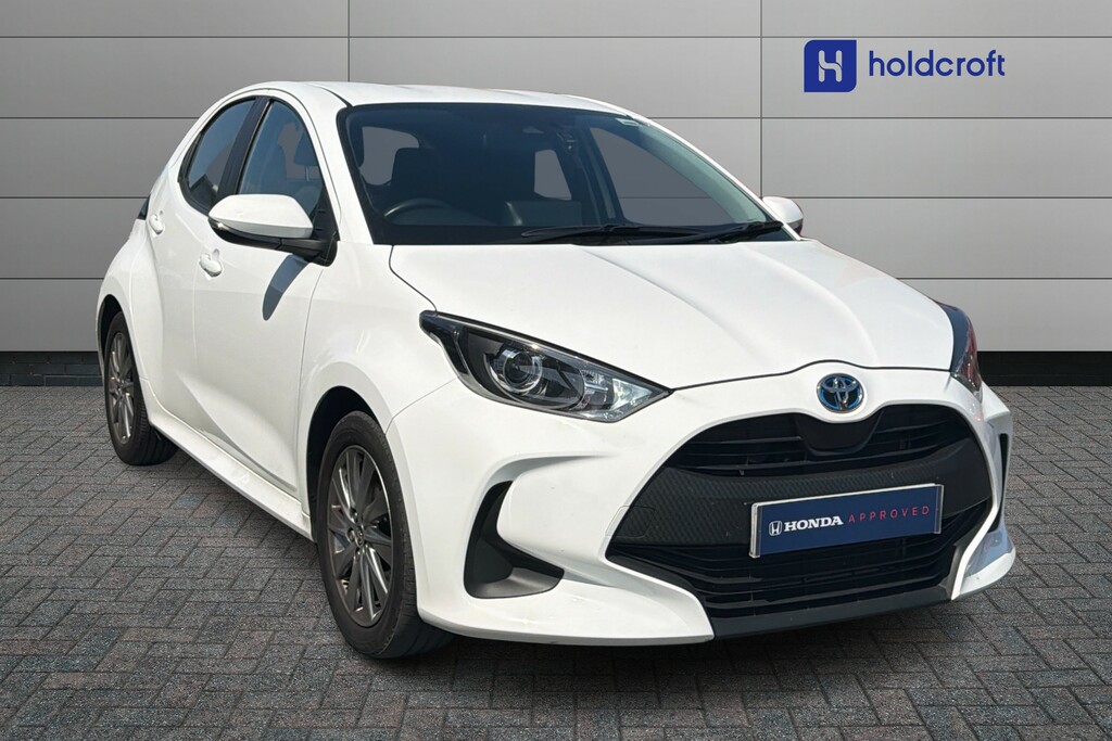 Toyota Yaris 1.5 Hybrid Icon Cvt Nav White