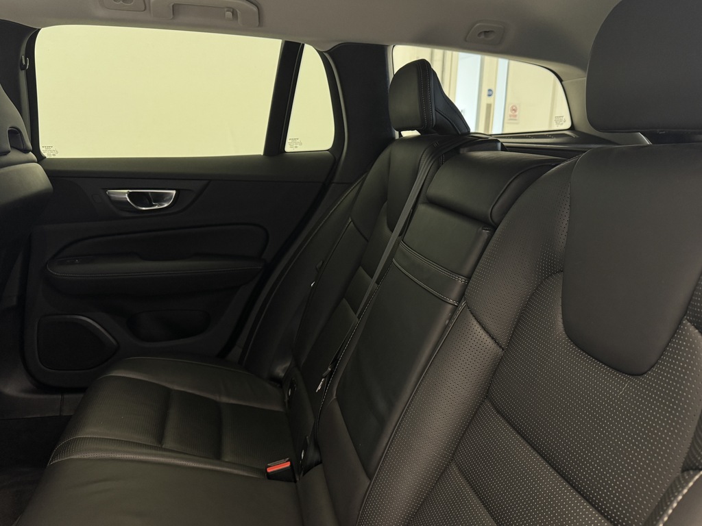 Volvo V60 D4 R-design Plus Grey #13