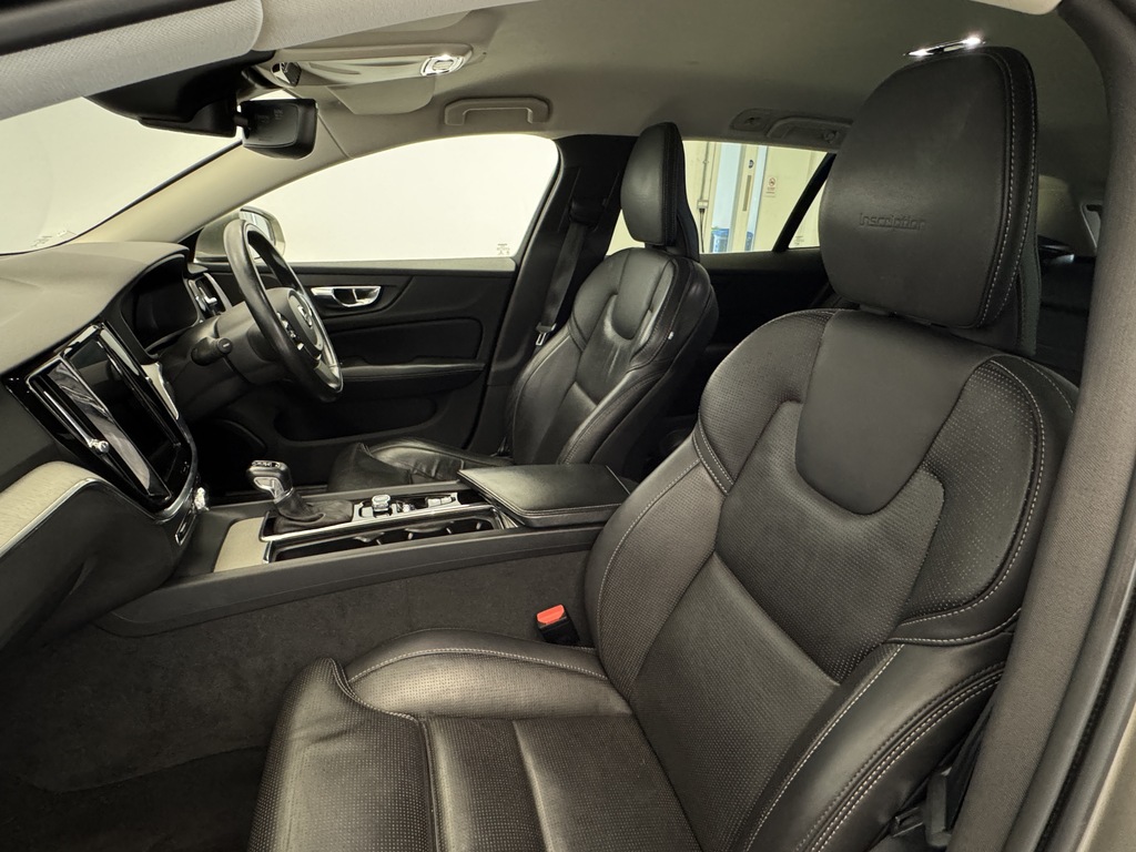 Volvo V60 2.0 T4 190 Inscription Plus Grey #6