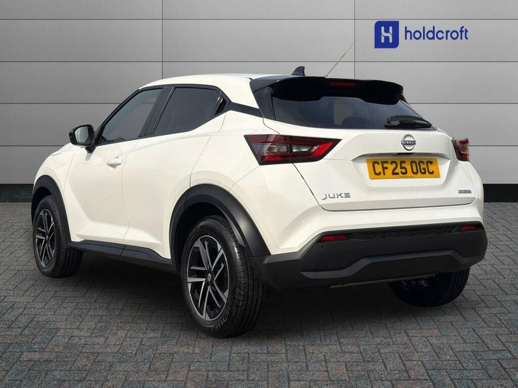 Nissan Juke 1.6 Hybrid N-connecta White #3
