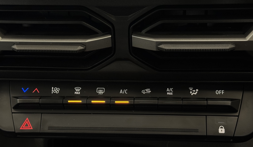 Dacia Duster 1.6 Hybrid 140 Extreme Green #26