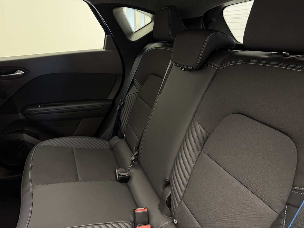 Renault Captur 1.6 E-tech Full Hybrid 145 Esprit Alpine Red #10