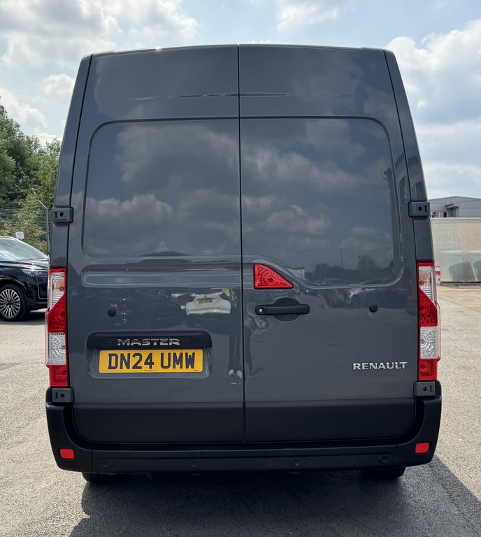 Renault Master Lm35 Blue Dci 135 Advance Medium Roof Van #5