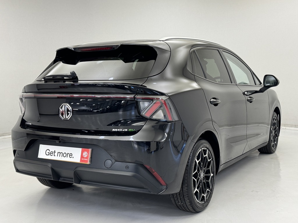 MG MG4 118Kw Premium Long Range 54Kwh DL26KMZ Black #2