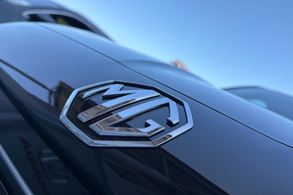 MG HS 1.5 T-gdi Hybrid Trophy Black #13