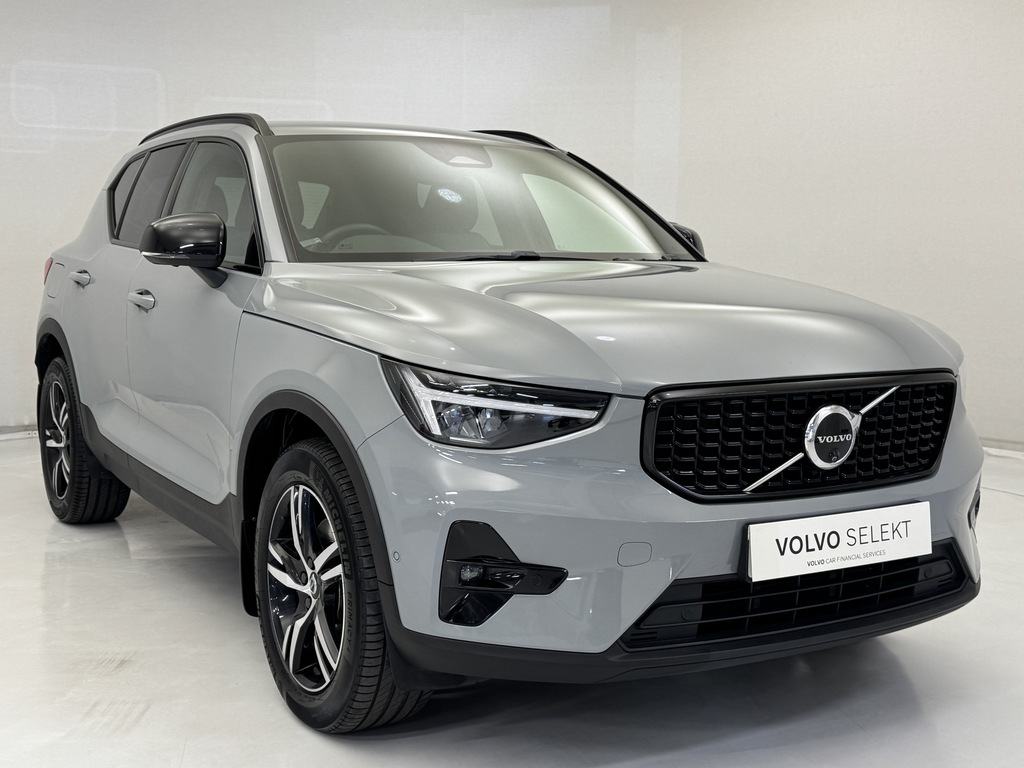 Volvo XC40 2.0 B3p Plus Dark Grey