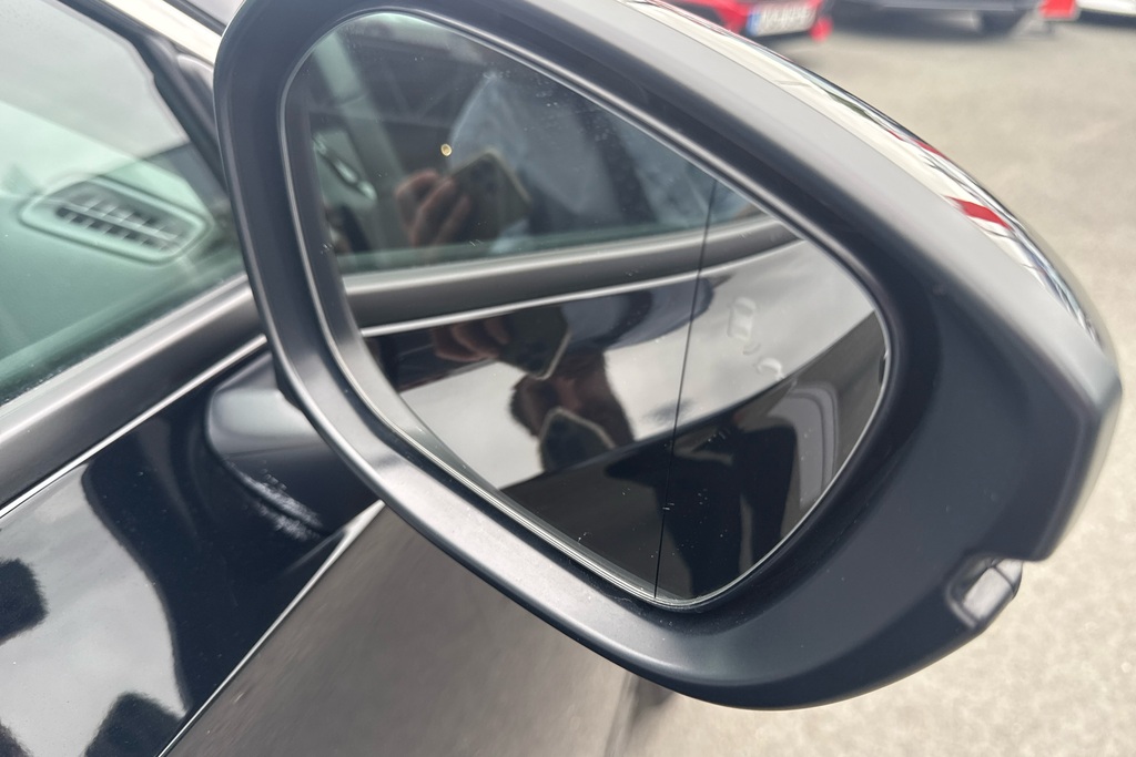 Honda Civic Civic 2.0 Ehev Elegance Cvt Black #16