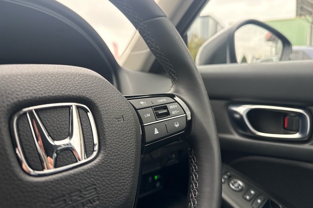 Honda Civic Civic 2.0 Ehev Elegance Cvt Black #18
