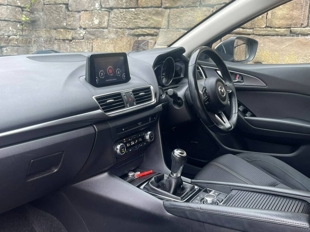 Mazda 3 2.0 Sport Nav Grey #2