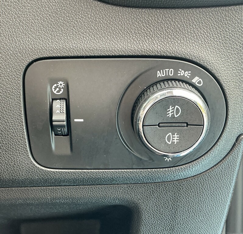 Vauxhall Crossland Elite Nav Red #16